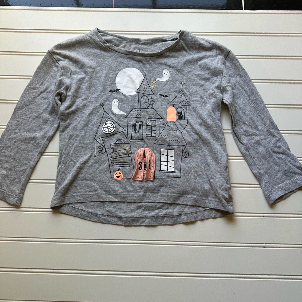 Gap Size 3 t halloween shirt‎ with stretch jeans